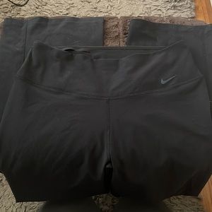 Bootcut Nike leggings